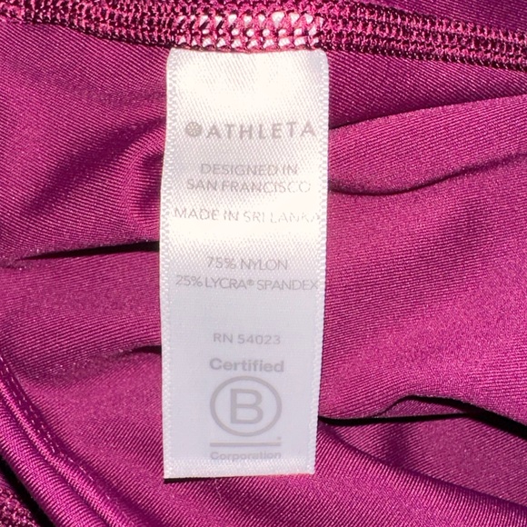 Athleta Magenta Ultimate Stash Pocket Capri - Picture 5 of 8